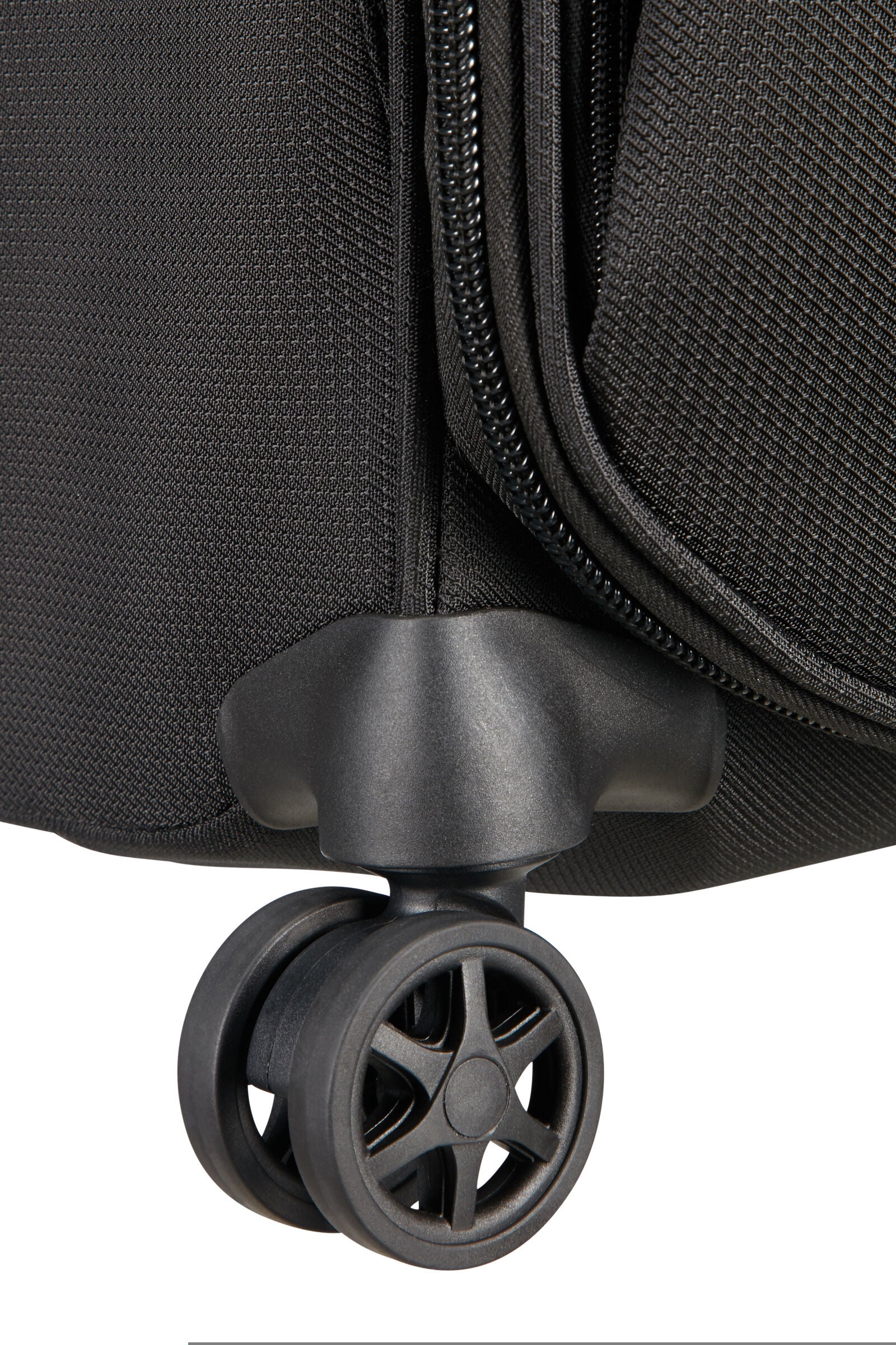 samsonite spark spinner 67 cm