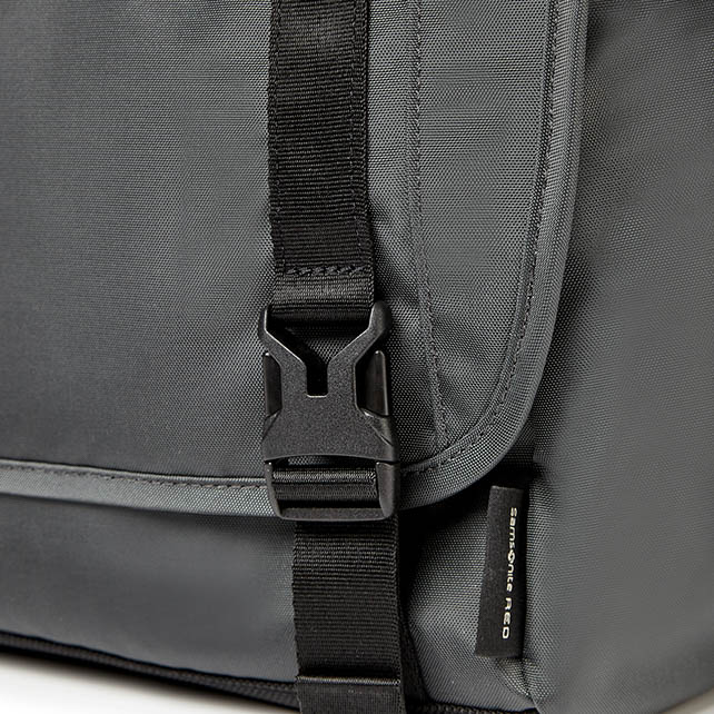 HAAPER MESSENGER BAG